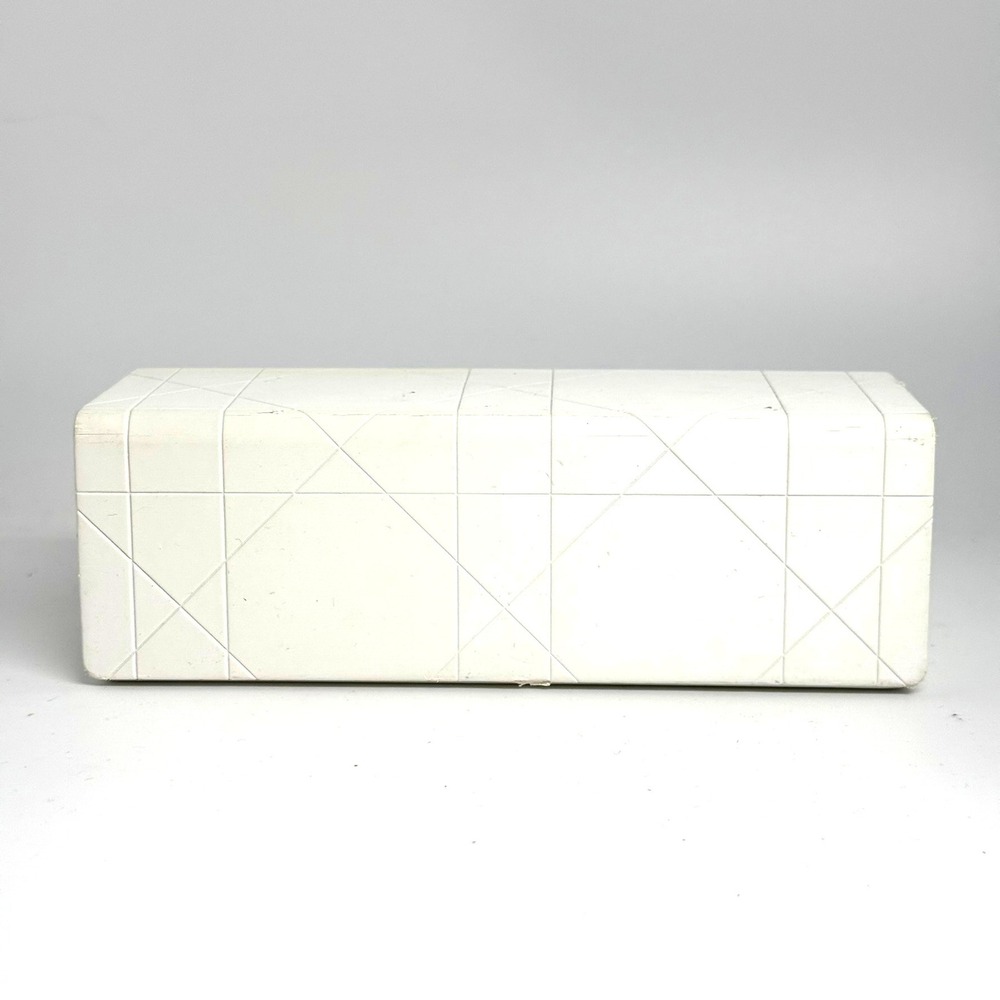 Christian Dior White Cannage Quilted Hard Sunglasses Case Magnetic Closure Logo